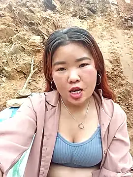 Snapshot of lylylove chatting on March 2026 06:08:01 AM lylylove online show from March 2026 06:08:01 AM