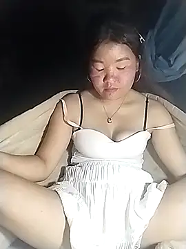 Snapshot of lylylove chatting on April 2026 01:42:02 PM lylylove online show from April 2026 01:42:02 PM