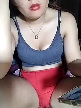 Snapshot of lylylove chatting on June 2026 01:00:01 AM lylylove online show from June 2026 01:00:01 AM