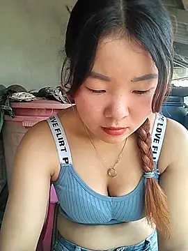 Snapshot of lylylove chatting on June 2026 02:09:02 AM lylylove online show from June 2026 02:09:02 AM