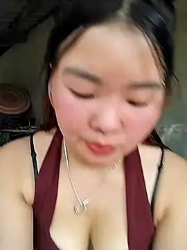Snapshot of lylylove chatting on July 2026 03:52:01 AM lylylove online show from July 2026 03:52:01 AM