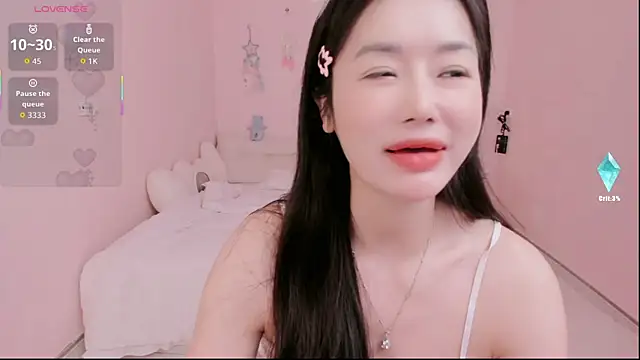 Snapshot of strawberry-ni chatting on September 2025 05:00:02 AM strawberry-ni online show from September 2025 05:00:02 AM
