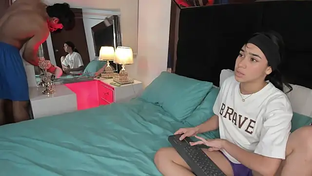 Snapshot of Kylie_Patrick chatting on September 2025 01:06:02 AM Kylie Patrick online show from September 2025 01:06:02 AM