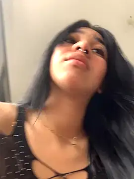 Snapshot of Kylie_Patrick chatting on November 2025 08:52:02 PM Kylie Patrick online show from November 2025 08:52:02 PM