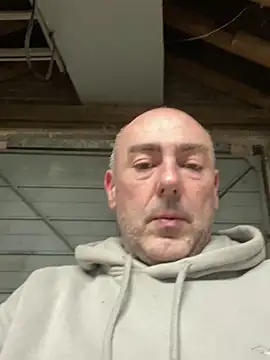 Snapshot of Richmcgee chatting on February 2026 08:30:01 PM Richmcgee online show from February 2026 08:30:01 PM