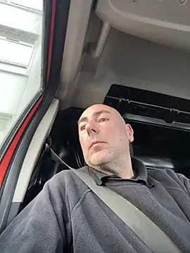 Richmcgee online show from March 2026 06:47:02 AM