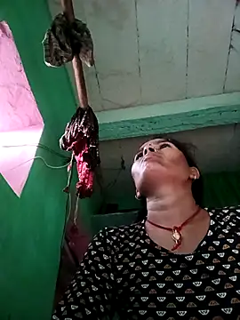 Sexy queeny online show from September 2025 12:21:02 PM