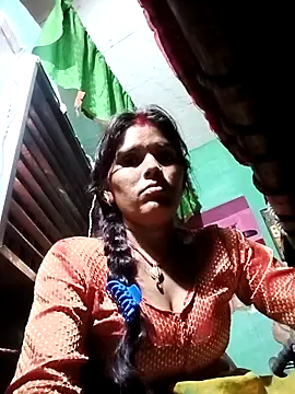 Sexy queeny online show from October 2025 03:40:01 PM