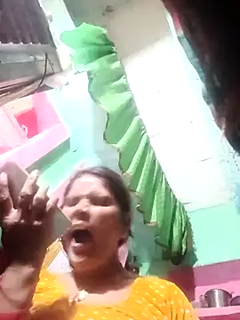 Sexy queeny online show from October 2025 04:49:01 PM