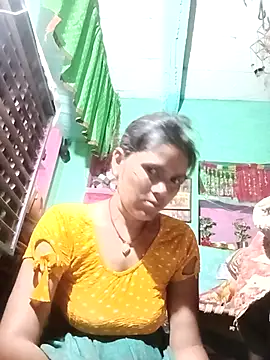 Sexy queeny online show from October 2025 06:52:02 PM