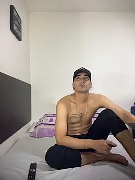 Snapshot of Deymon0777 chatting on February 2026 04:09:02 AM Deymon0777 online show from February 2026 04:09:02 AM