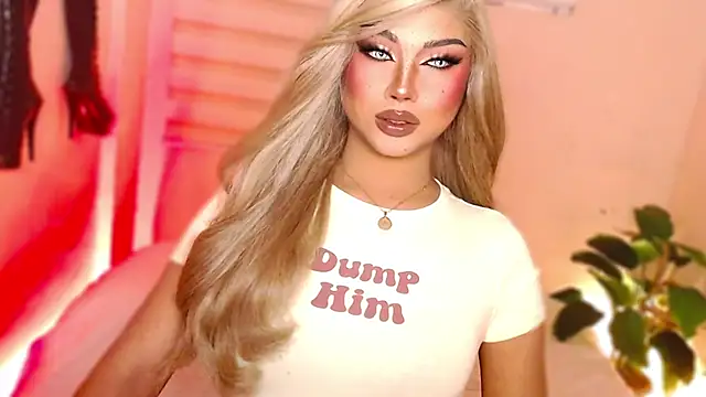 MissRumi Hunter online show from December 2025 02:17:02 AM