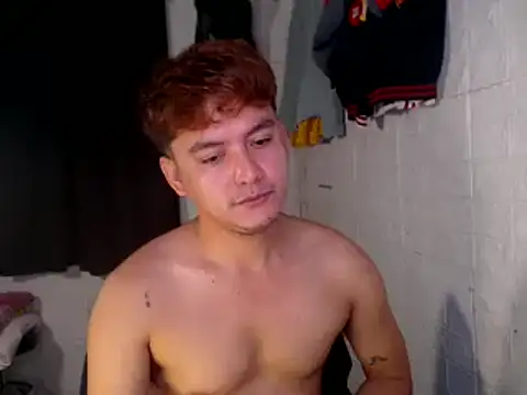 Snapshot of Tempting_jon chatting on May 2026 02:39:01 AM Tempting jon online show from May 2026 02:39:01 AM