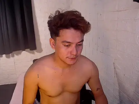 Snapshot of Tempting_jon chatting on June 2026 04:03:02 AM Tempting jon online show from June 2026 04:03:02 AM