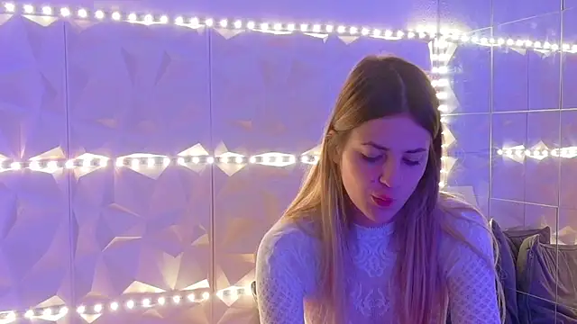 Aishha  online show from December 2025 05:34:02 AM