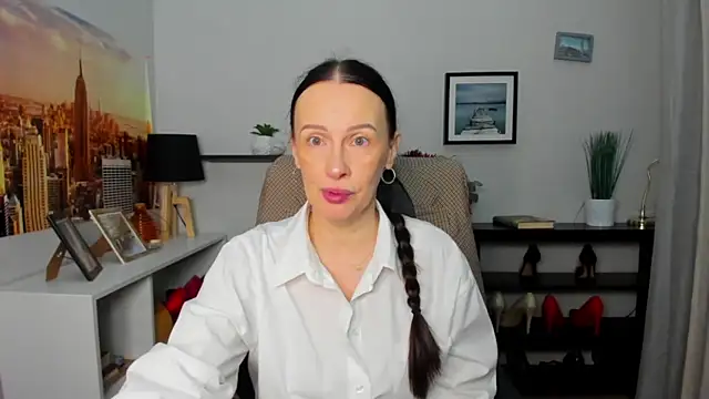 Velvet Jasmine online show from December 2025 06:20:02 AM