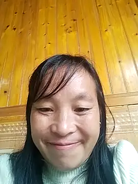 Snapshot of miss-su chatting on September 2025 12:35:01 AM miss-su online show from September 2025 12:35:01 AM