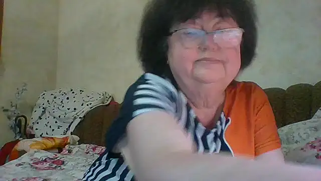 MilaSky5303 online show from December 2025 12:00:02 PM