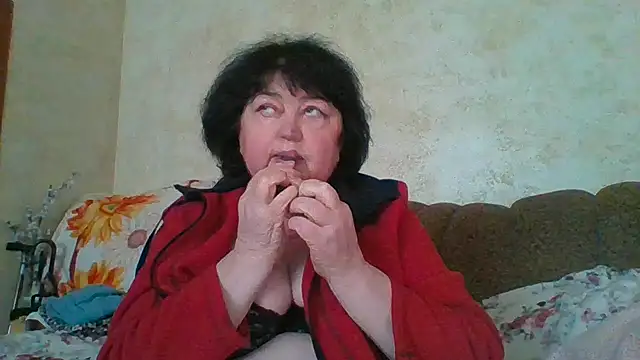 Snapshot of MilaSky5303 chatting on February 2026 09:48:01 AM MilaSky5303 online show from February 2026 09:48:01 AM