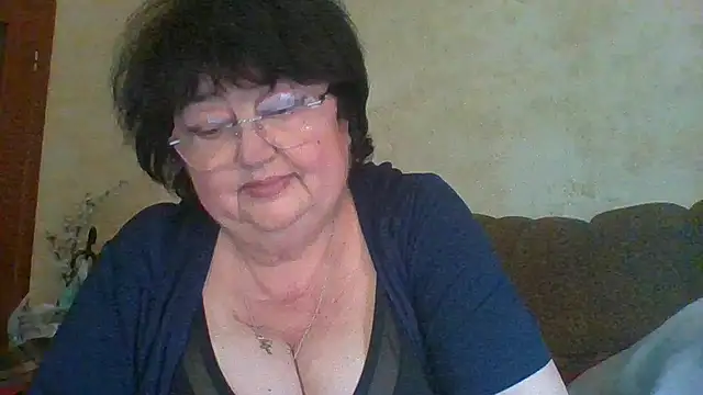 Snapshot of MilaSky5303 chatting on April 2026 09:58:01 AM MilaSky5303 online show from April 2026 09:58:01 AM