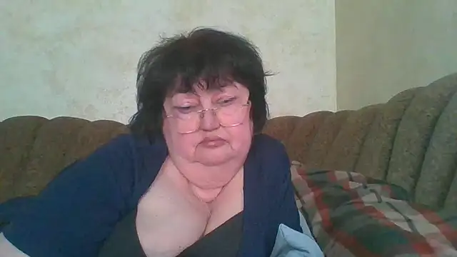 Snapshot of MilaSky5303 chatting on April 2026 01:05:01 PM MilaSky5303 online show from April 2026 01:05:01 PM