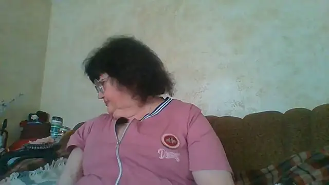 Snapshot of MilaSky5303 chatting on May 2026 08:32:01 AM MilaSky5303 online show from May 2026 08:32:01 AM