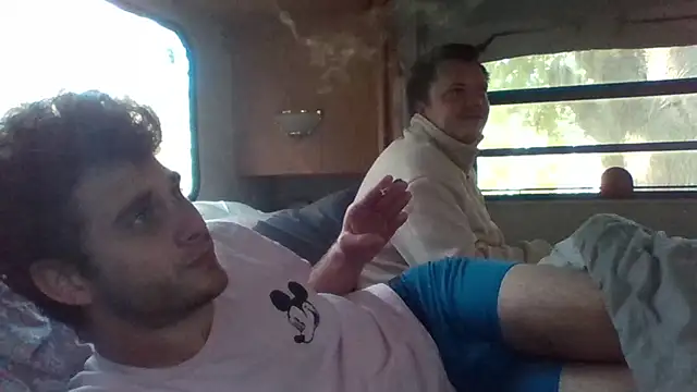 Snapshot of DeafGuyProud389 chatting on September 2025 06:19:01 PM DeafGuyProud389 online show from September 2025 06:19:01 PM