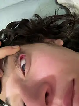 TeensNews18 online show from April 2026 11:05:02 PM