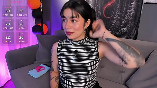 flower smith  online show from October 2025 11:54:02 AM