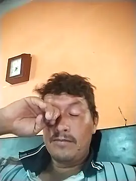 colombiano198720 online show from November 2025 12:04:01 PM