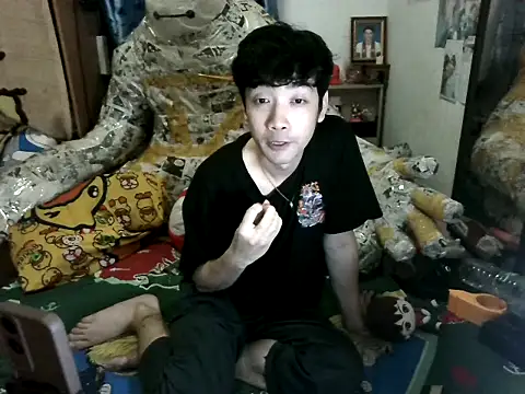 Snapshot of moaman190 chatting on October 2025 04:49:01 PM moaman190 online show from October 2025 04:49:01 PM