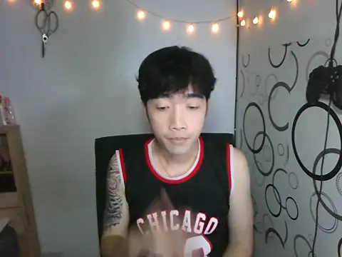 Snapshot of moaman190 chatting on October 2025 04:18:01 PM moaman190 online show from October 2025 04:18:01 PM