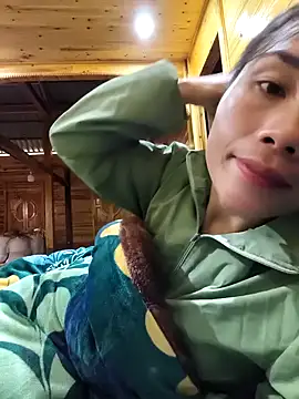 Snapshot of sun_122 chatting on November 2025 05:01:02 AM sun 122 online show from November 2025 05:01:02 AM