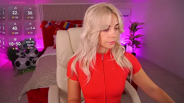 Snapshot of BellaRayyy chatting on July 2026 01:14:02 PM BellaRayyy online show from July 2026 01:14:02 PM