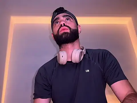 zack sullivan22 online show from September 2025 01:53:01 AM