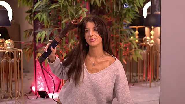 StephieRouse online show from March 2026 08:47:02 AM