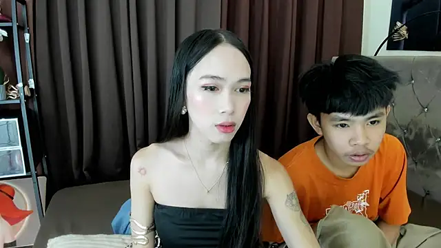 urfantasyhotbaby online show from December 2025 05:31:01 PM