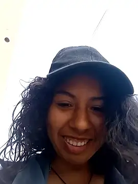 Snapshot of Syndel23 chatting on April 2026 02:54:01 PM Syndel23 online show from April 2026 02:54:01 PM