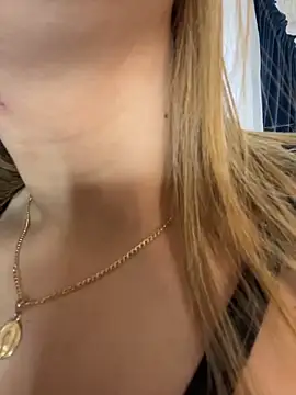 Snapshot of AngelBlushXXX chatting on January 2026 10:01:01 PM AngelBlushXXX online show from January 2026 10:01:01 PM