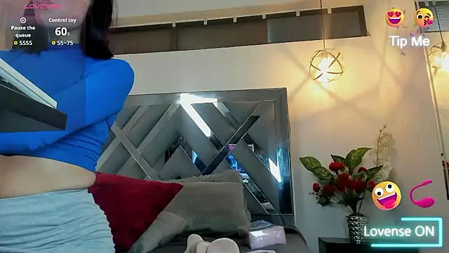 Candy Hott7 online show from October 2025 08:16:02 PM