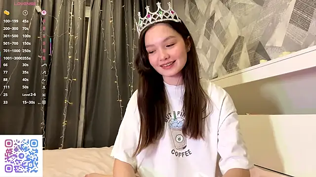 KiraVelvet online show from January 2026 04:31:02 PM