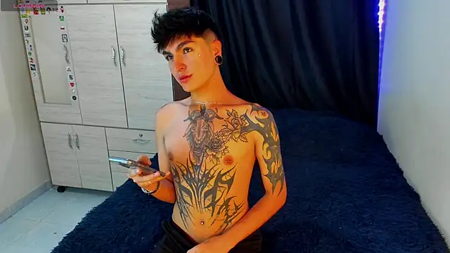 Dark luckyyy online show from October 2025 12:32:02 AM