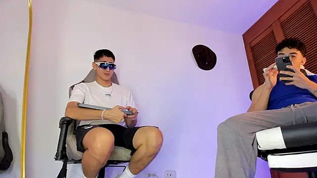 sotooliver3 online show from September 2025 09:03:02 PM