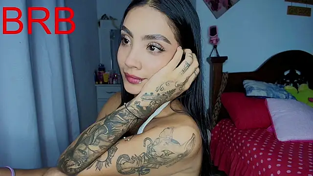 mia yireth online show from November 2025 12:20:02 AM