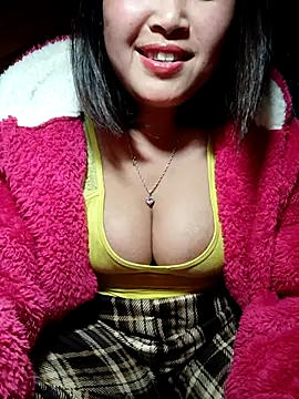 maycuc123 online show from January 2026 01:26:02 PM