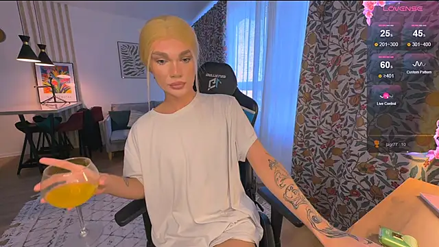 Snapshot of my-muse chatting on October 2025 12:35:01 PM my-muse online show from October 2025 12:35:01 PM