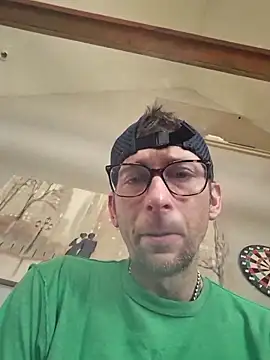 Snapshot of mresquared chatting on February 2026 03:33:01 PM mresquared online show from February 2026 03:33:01 PM