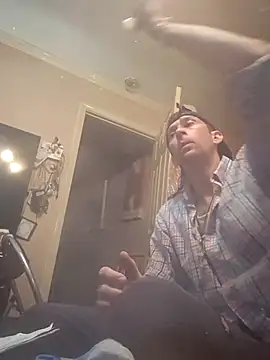 Snapshot of mresquared chatting on April 2026 01:16:01 AM mresquared online show from April 2026 01:16:01 AM