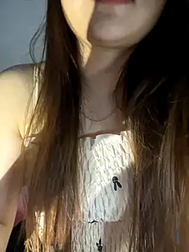 Snapshot of Hinne07 chatting on September 2025 03:37:02 PM Hinne07 online show from September 2025 03:37:02 PM