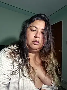 curvy diva  online show from March 2026 11:20:01 PM